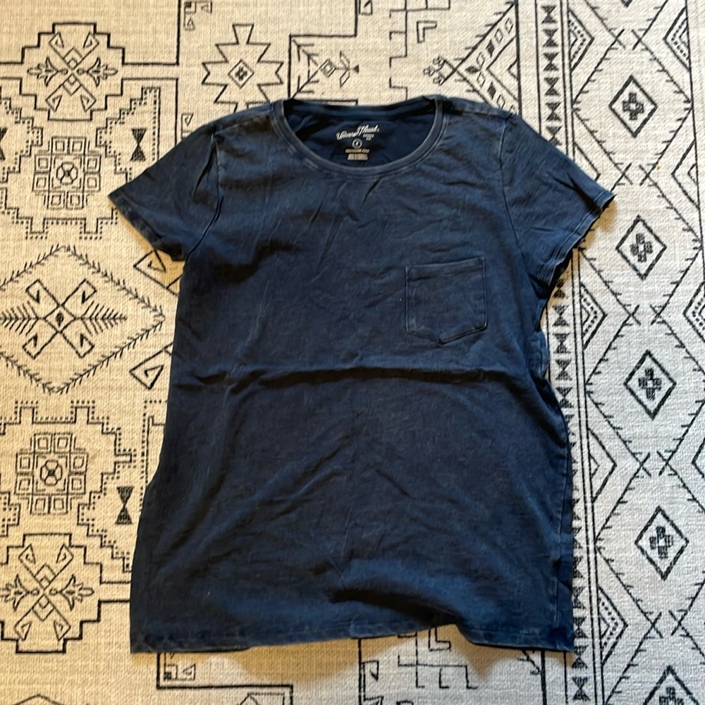 Women’s casual t-shirt